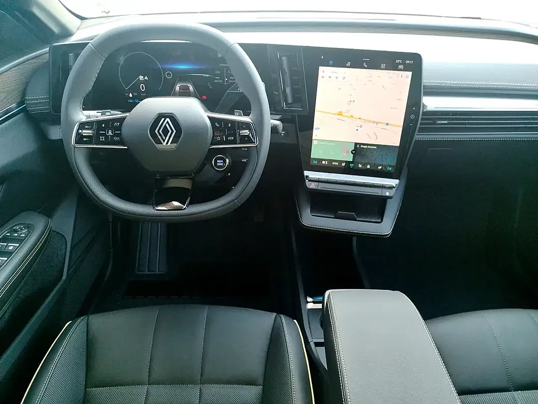 Renault Megane E-Tech - Thumbnail 8