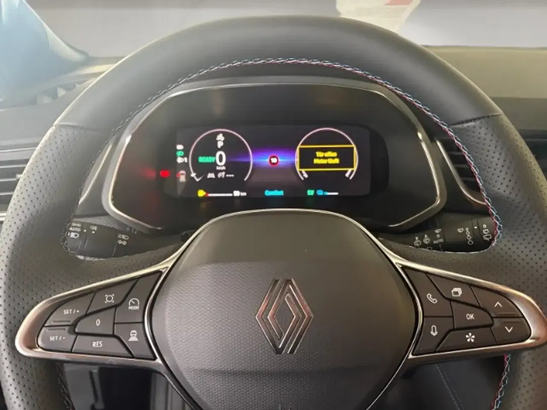 Renault Captur - Thumbnail 8