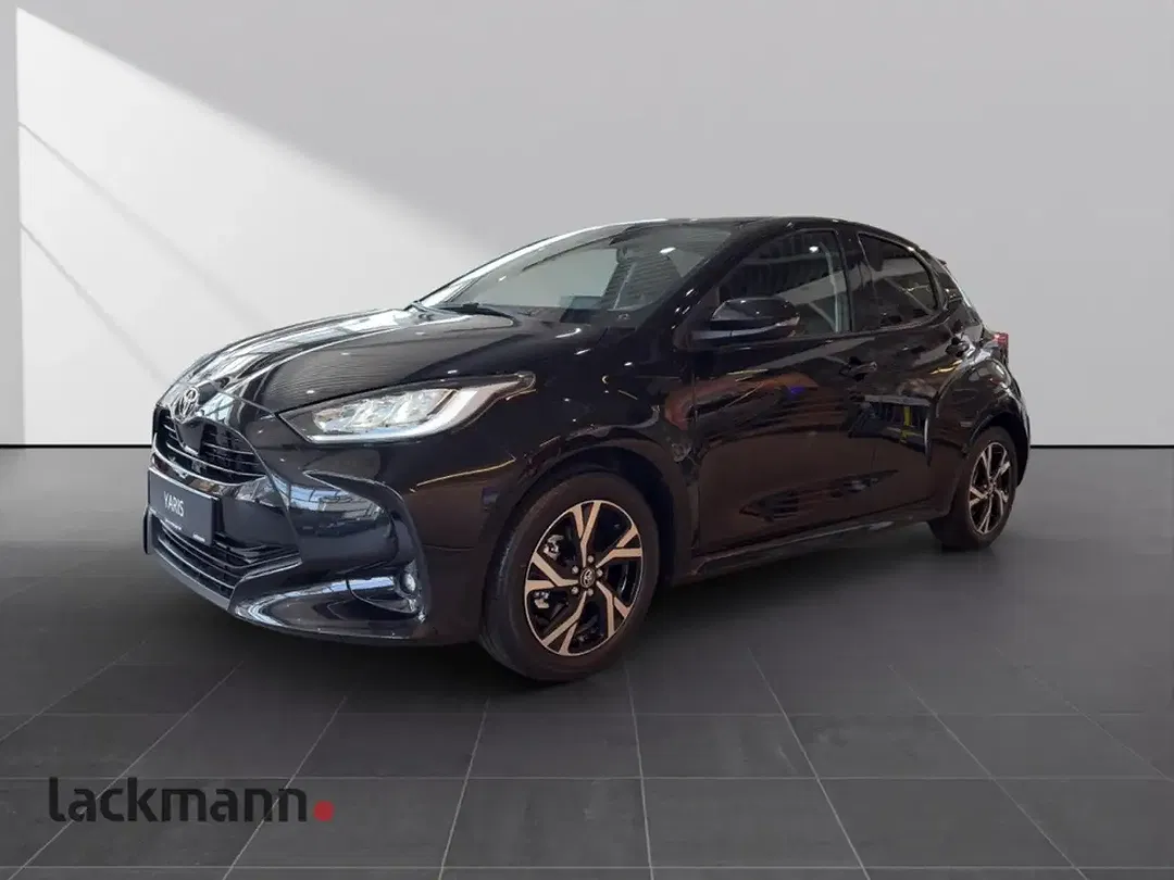 Toyota Yaris - Thumbnail 2