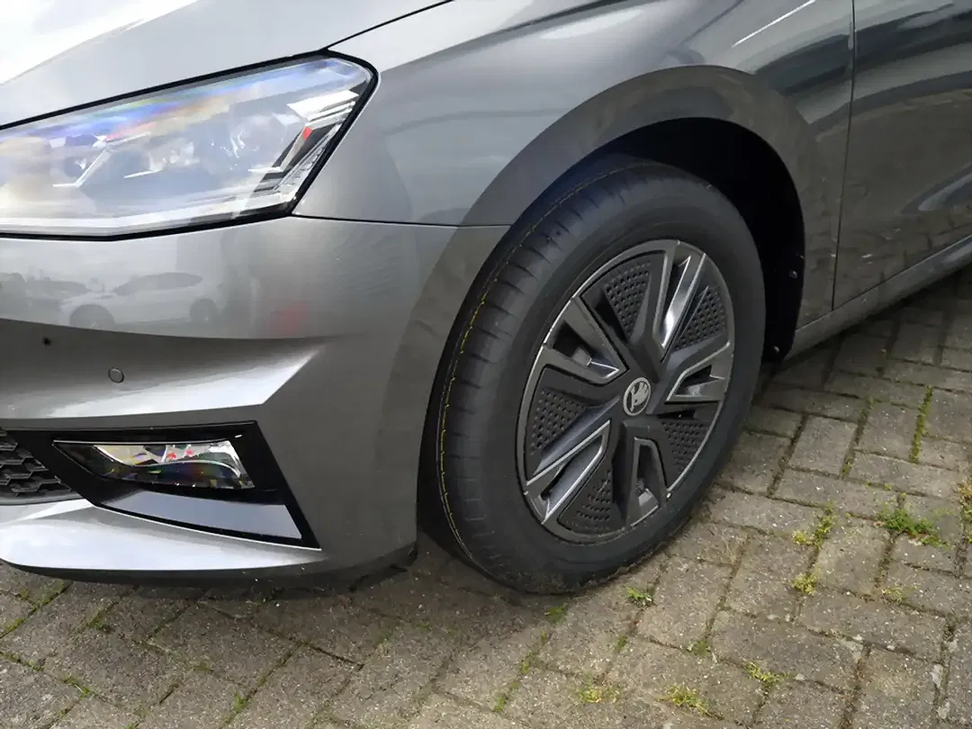 Skoda Fabia - Thumbnail 4