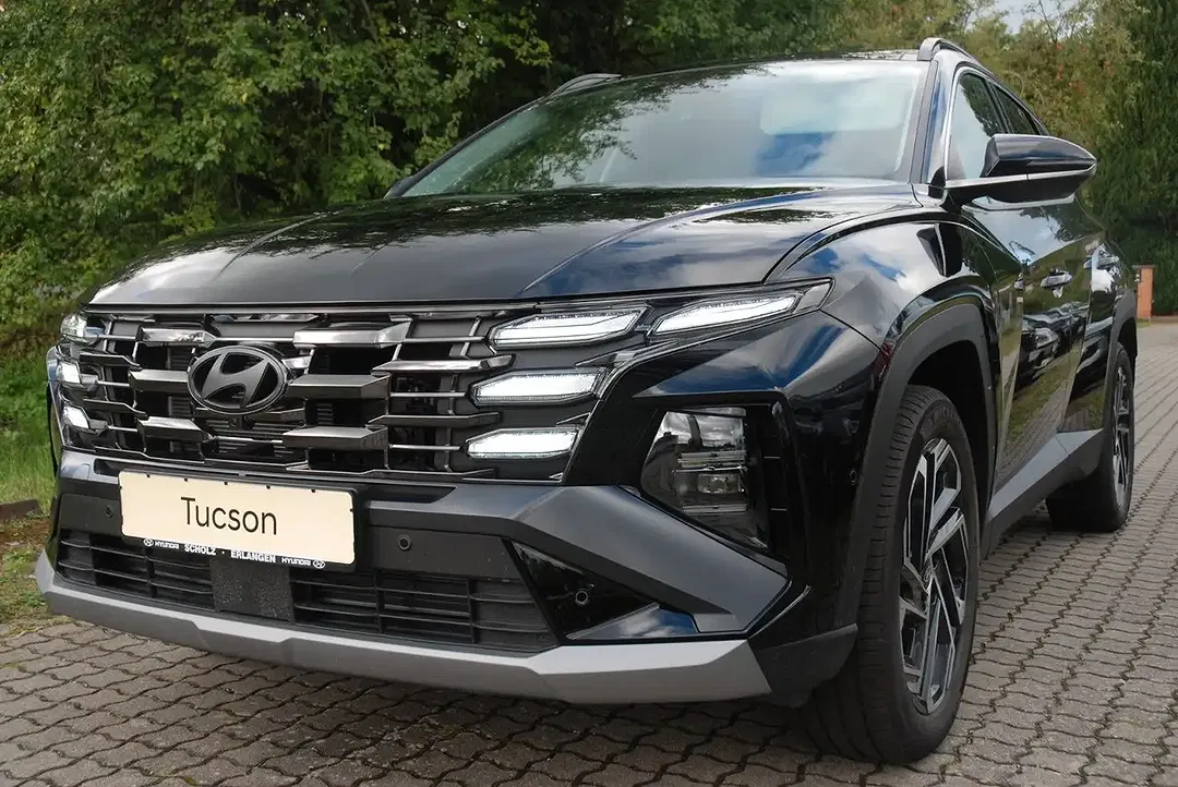 Hyundai TUCSON - Thumbnail 3