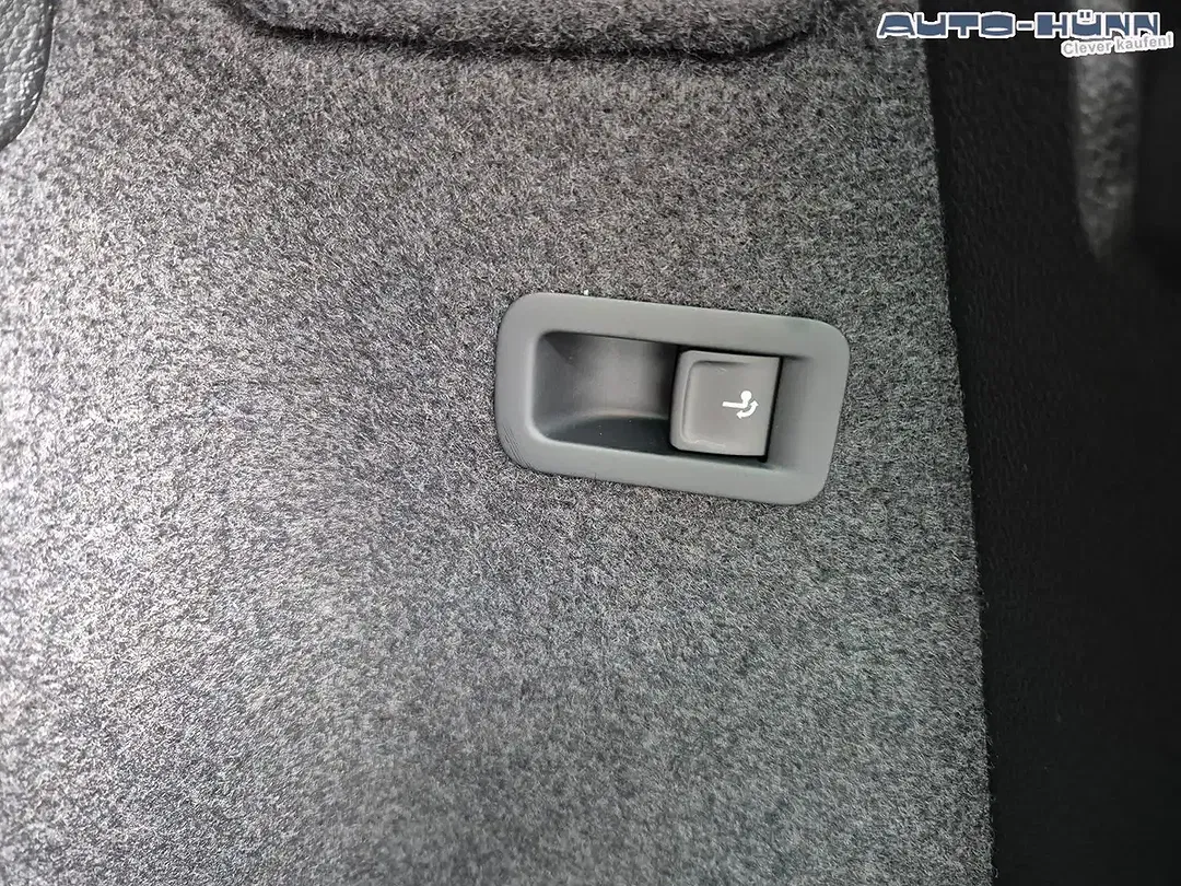 Skoda Karoq - Thumbnail 11