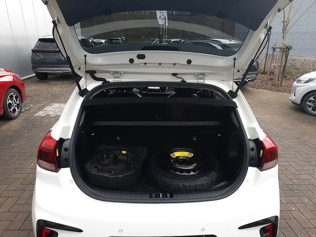 Kia Rio - Thumbnail 14