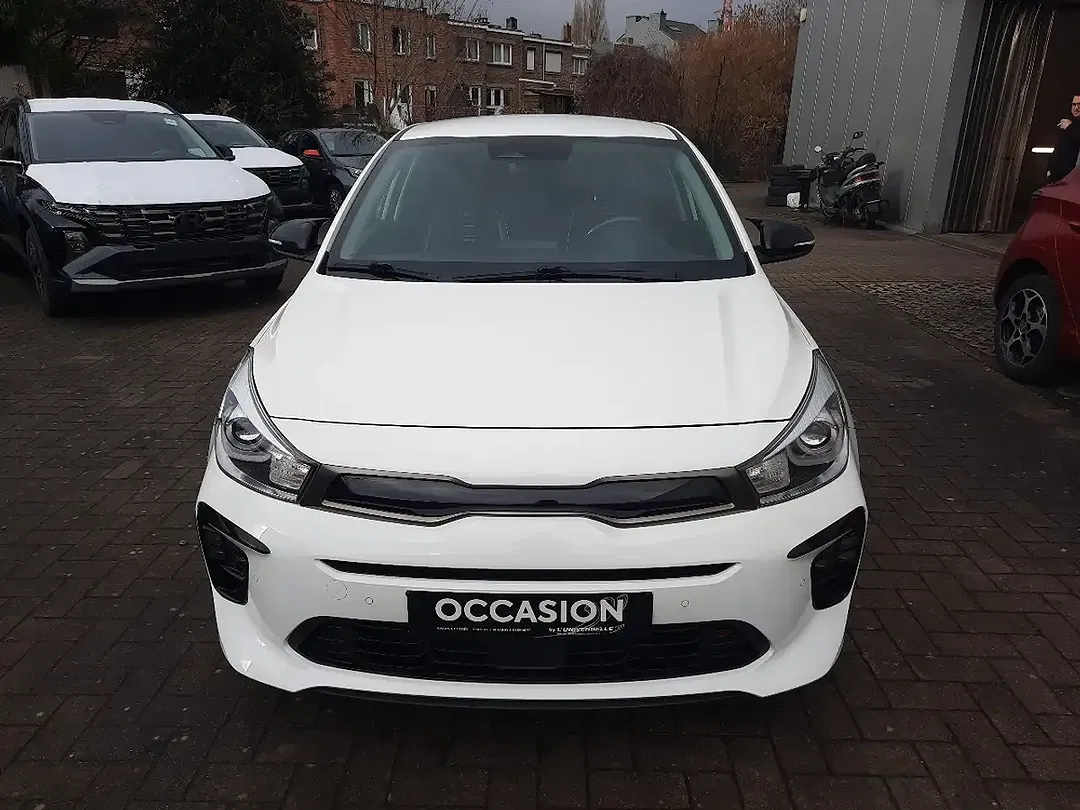 Kia Rio - Thumbnail 3