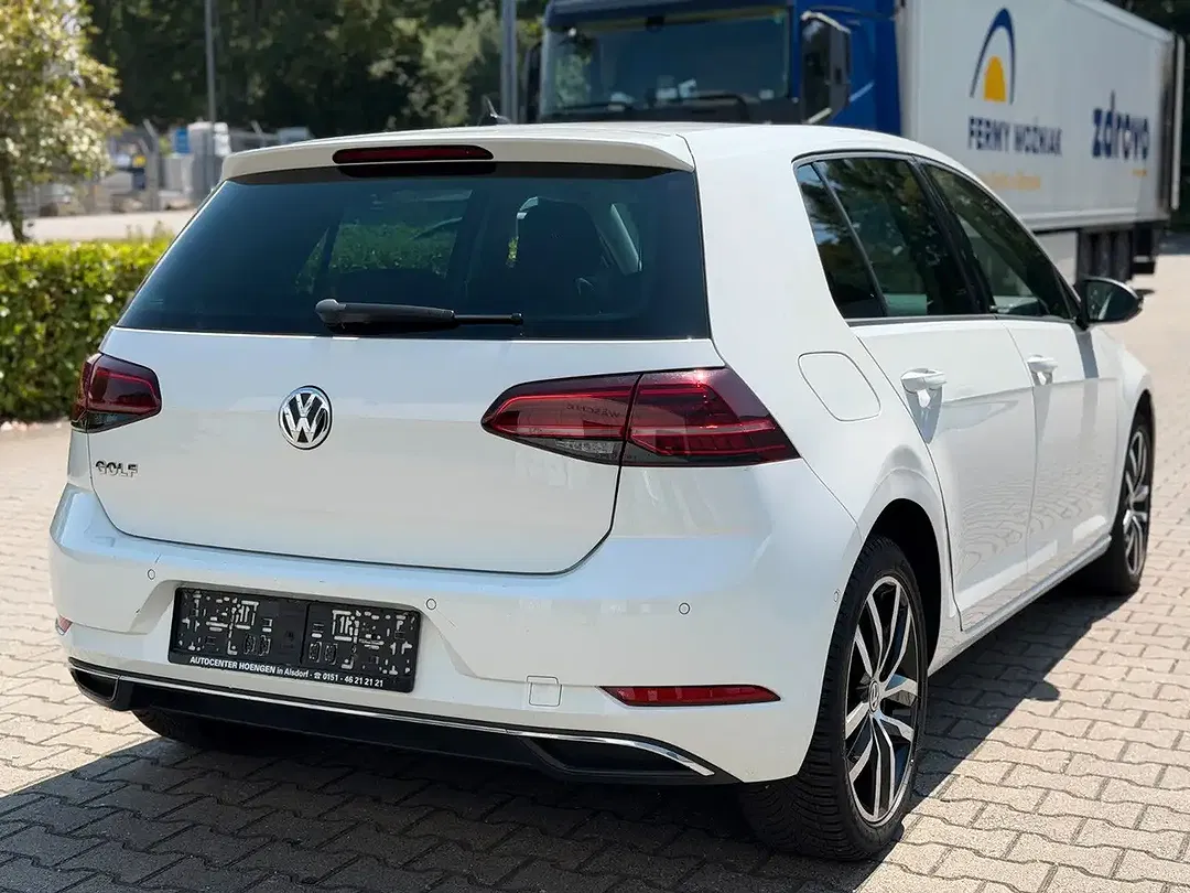 Volkswagen Golf - Thumbnail 8