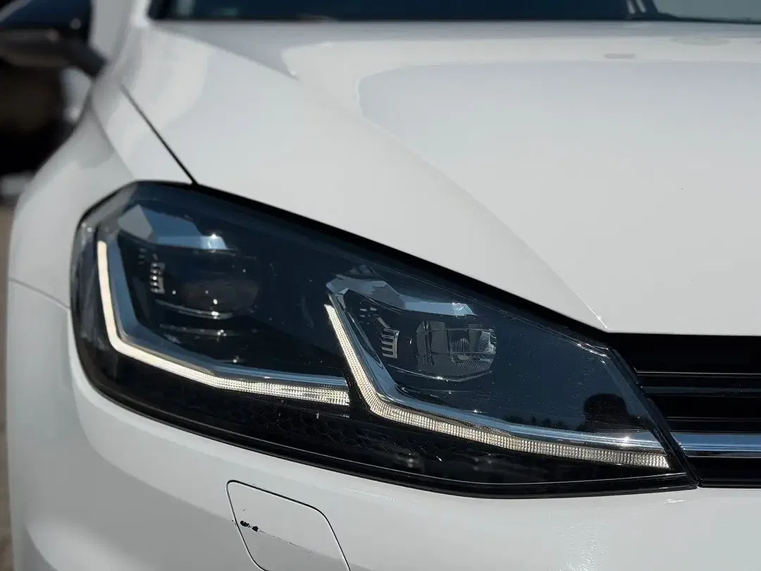 Volkswagen Golf - Thumbnail 6