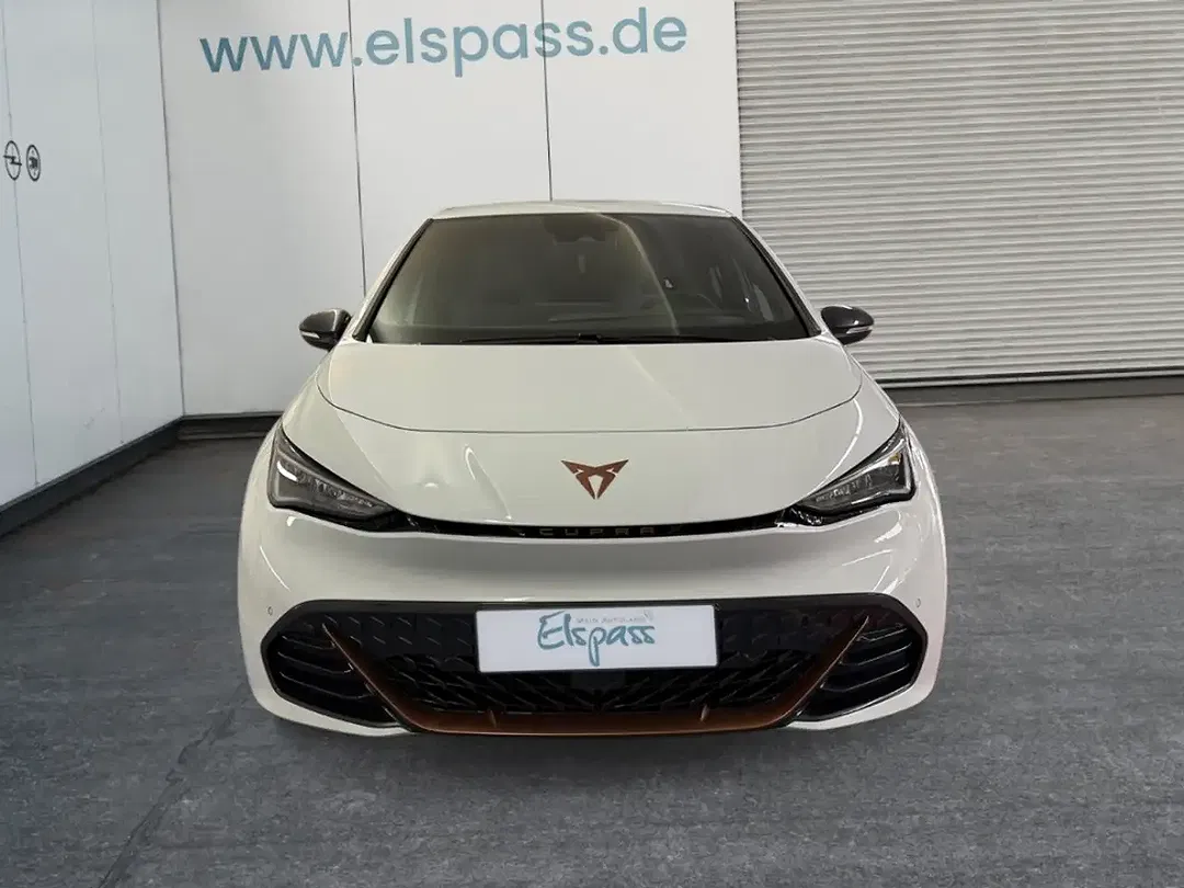 CUPRA Born - Thumbnail 2