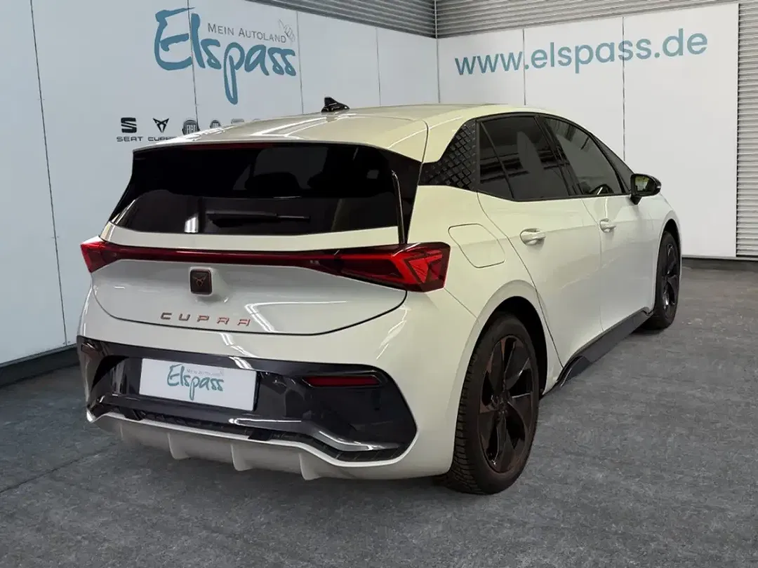 CUPRA Born - Thumbnail 4
