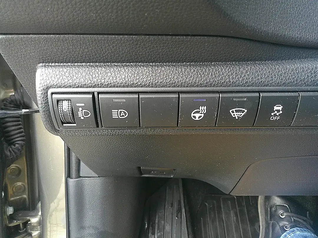 Suzuki Swace - Thumbnail 12