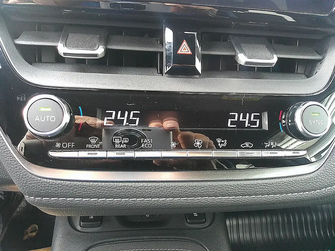 Suzuki Swace - Thumbnail 15