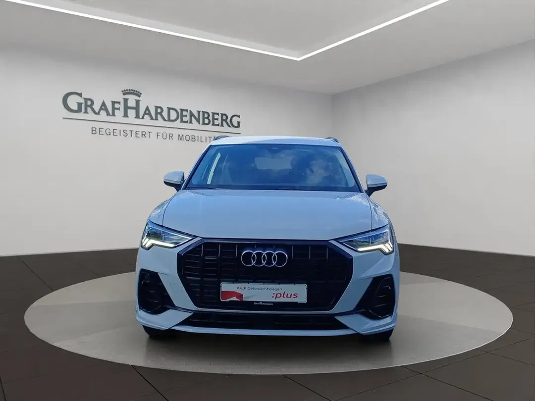 Audi Q3 - Thumbnail 9