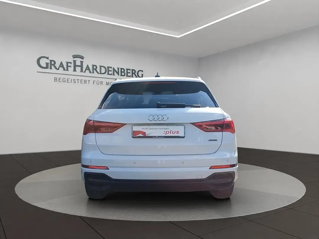 Audi Q3 - Thumbnail 5