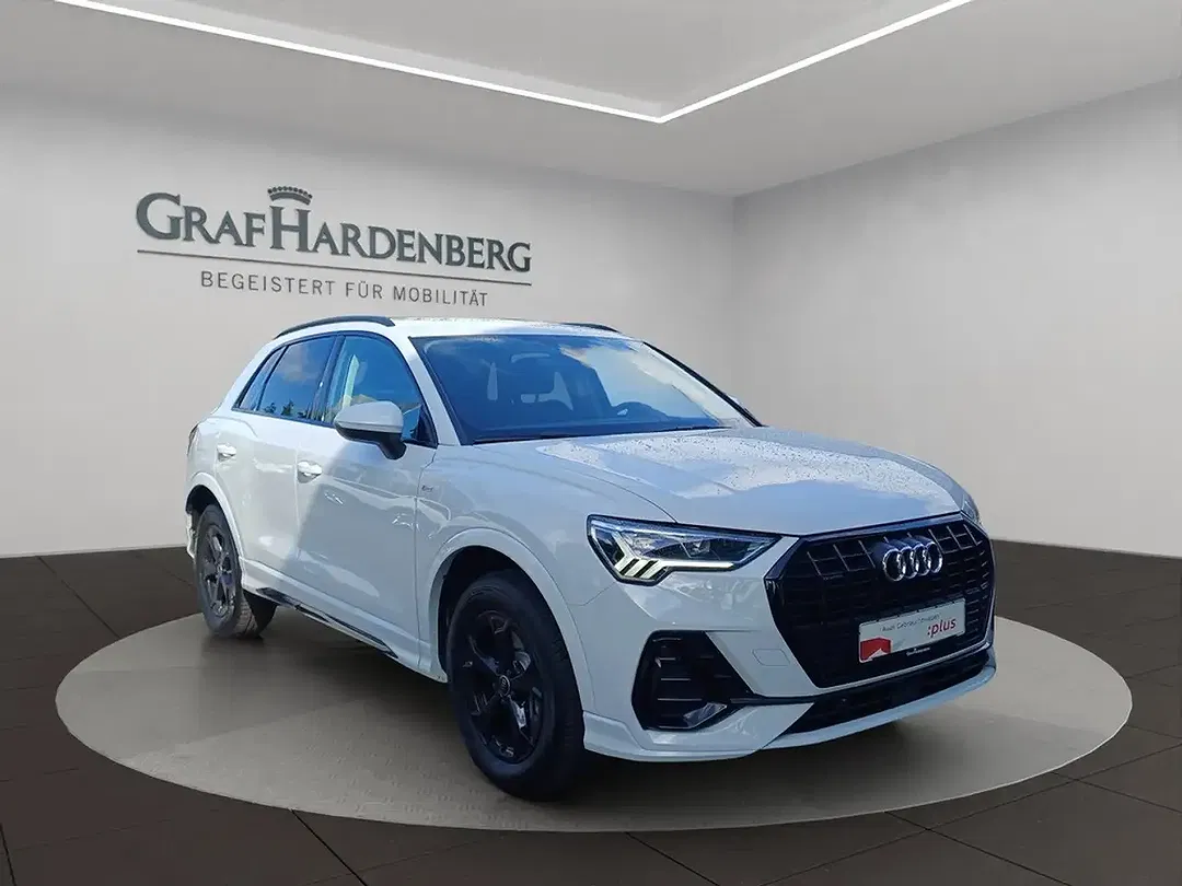 Audi Q3 - Thumbnail 8