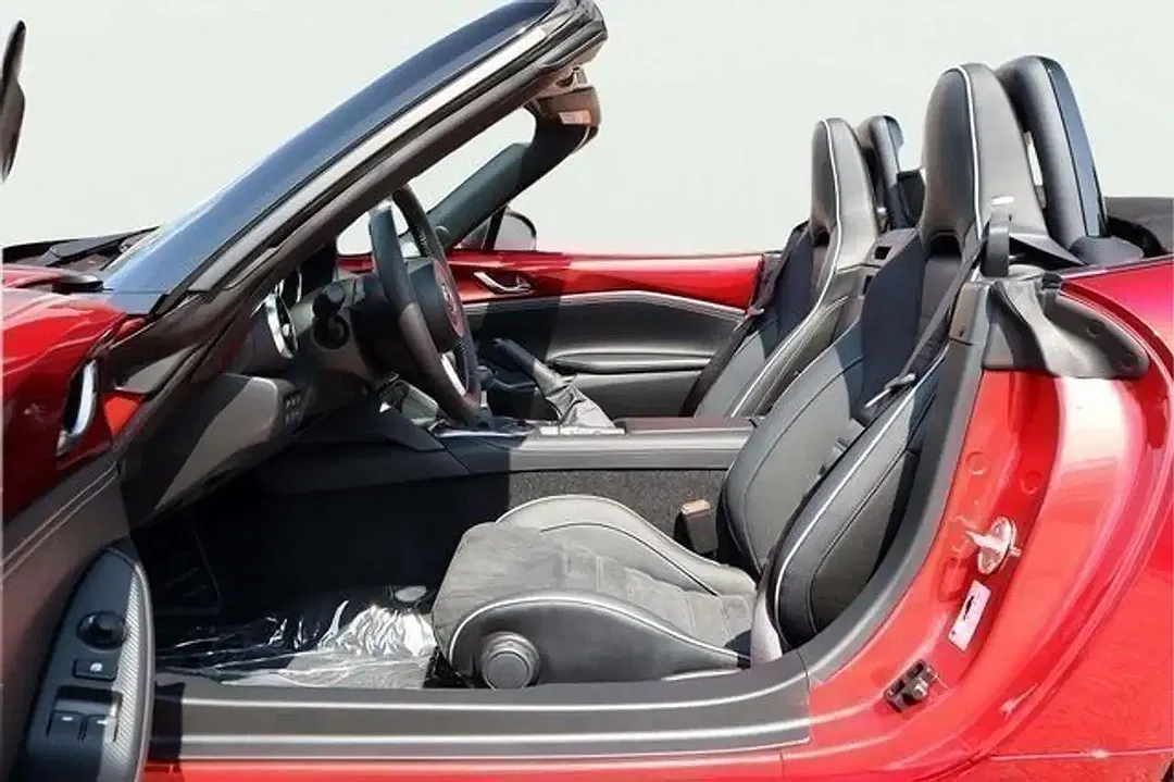 Mazda MX-5 - Thumbnail 12