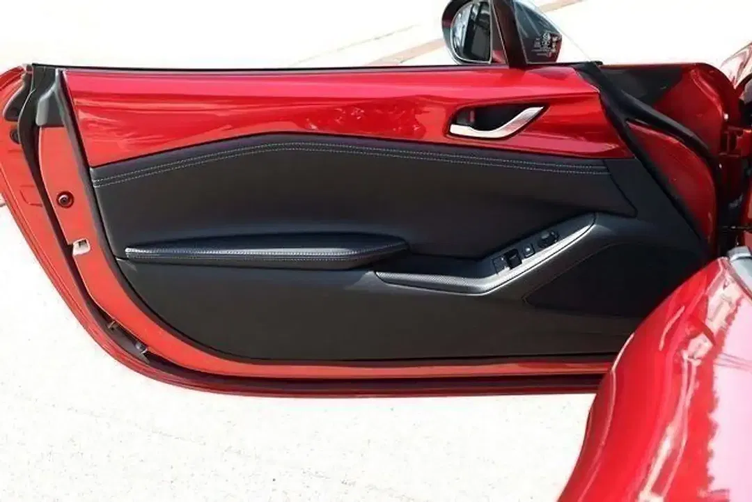 Mazda MX-5 - Thumbnail 13