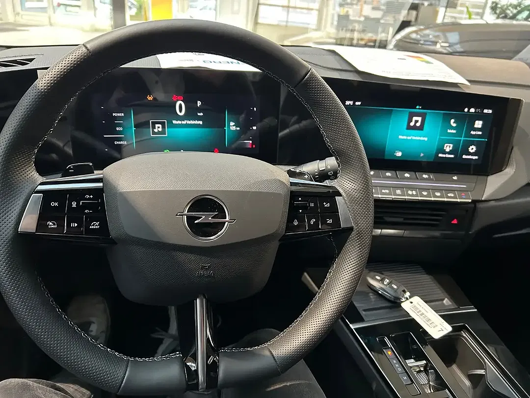 Opel Astra - Thumbnail 11