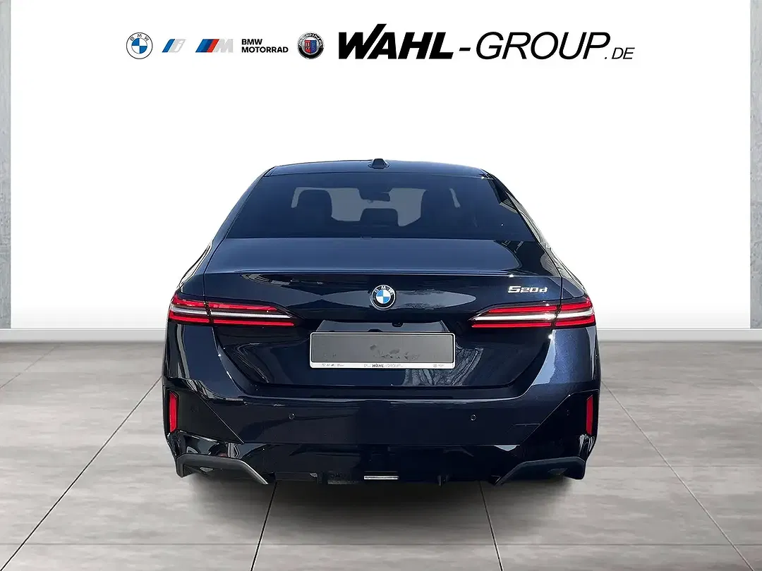 BMW 520 - Thumbnail 3