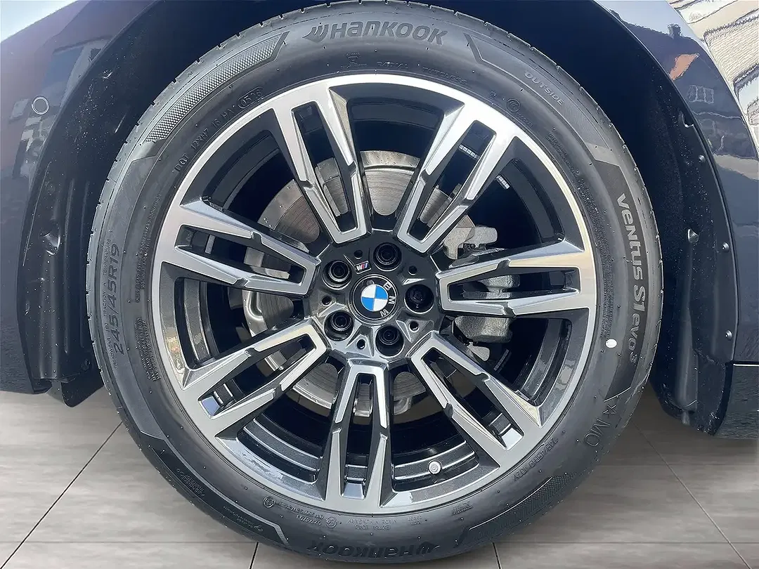 BMW 520 - Thumbnail 7