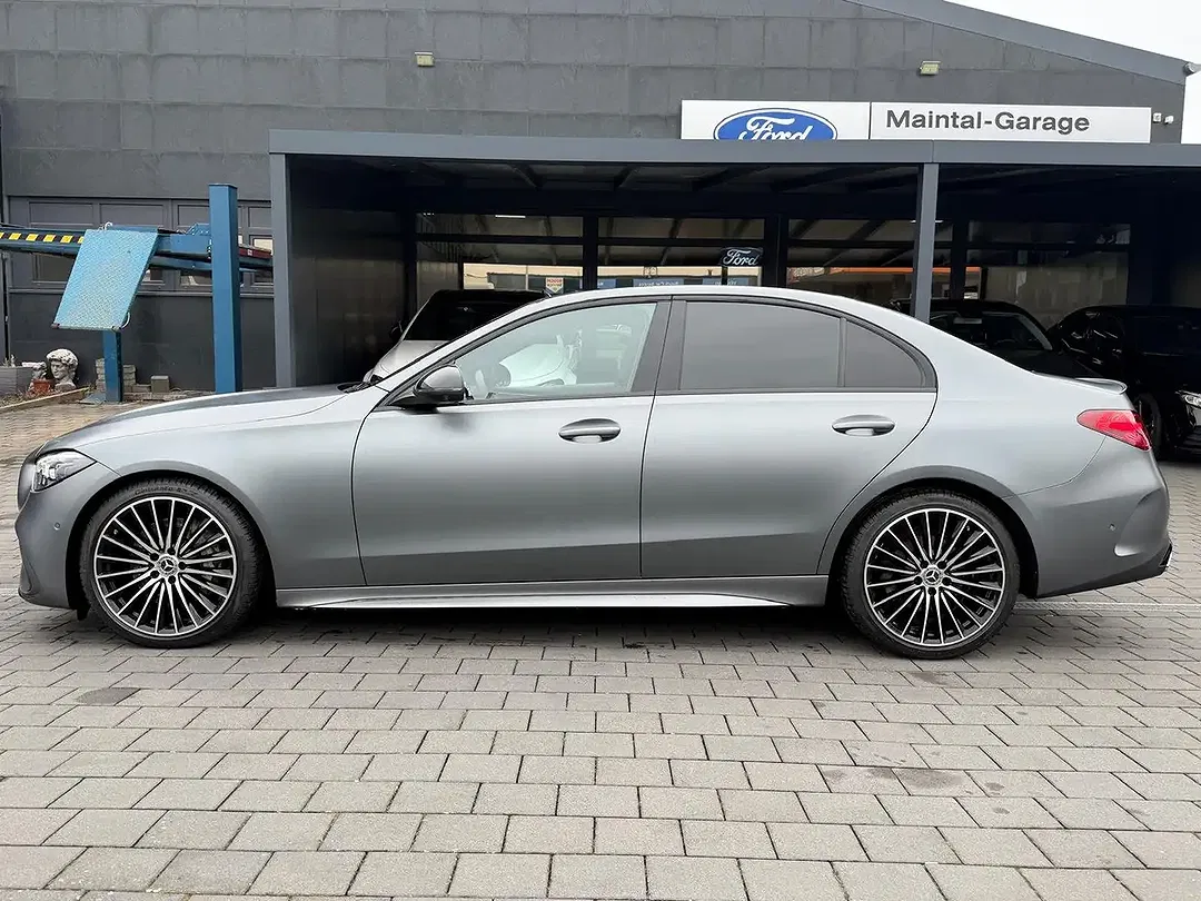 Mercedes-Benz C 300 - Thumbnail 2