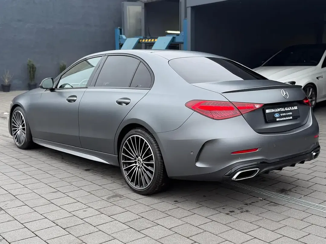 Mercedes-Benz C 300 - Thumbnail 3