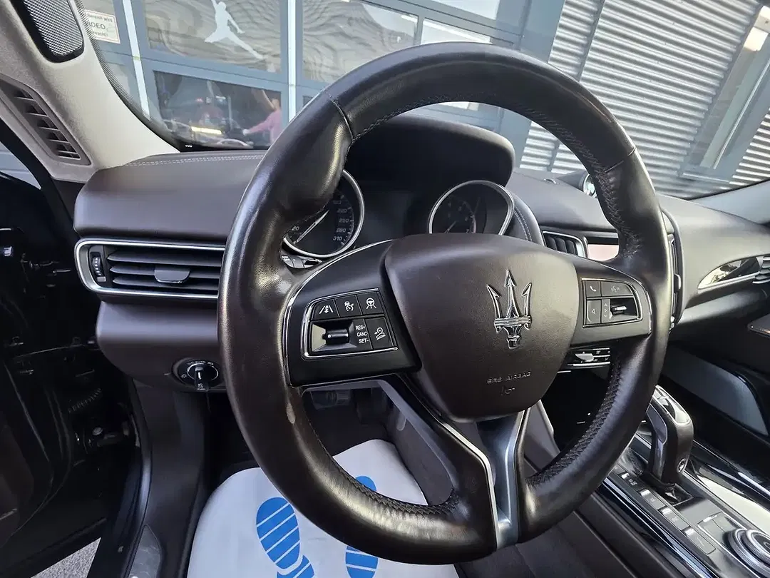 Maserati Levante - Thumbnail 14