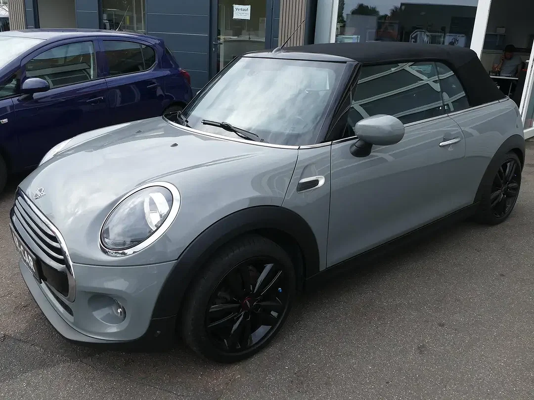 MINI Cooper Cabrio - Afbeelding 1