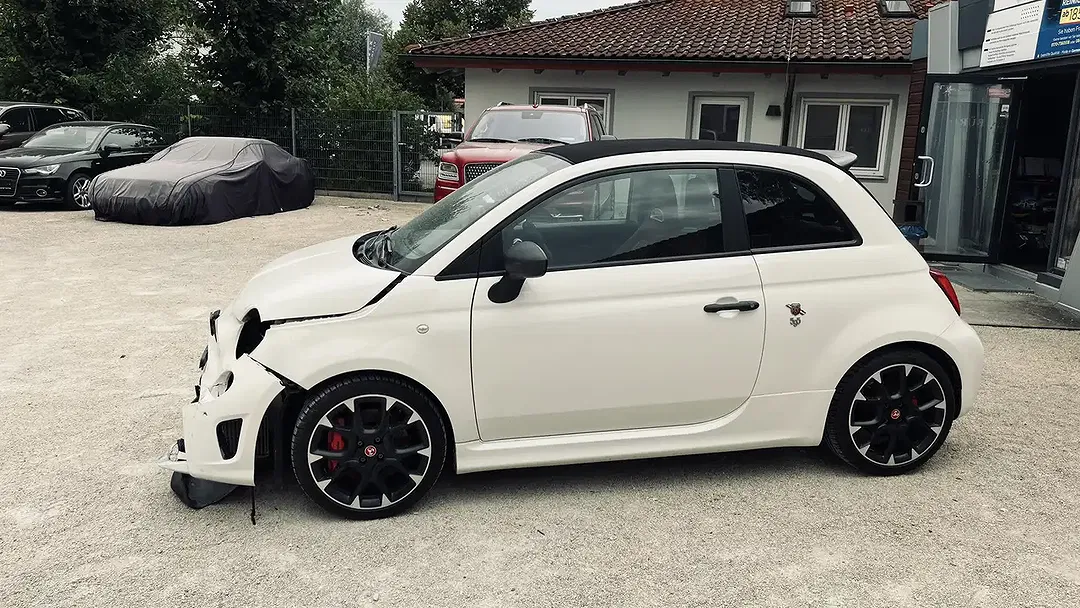 Abarth 500C - Thumbnail 2