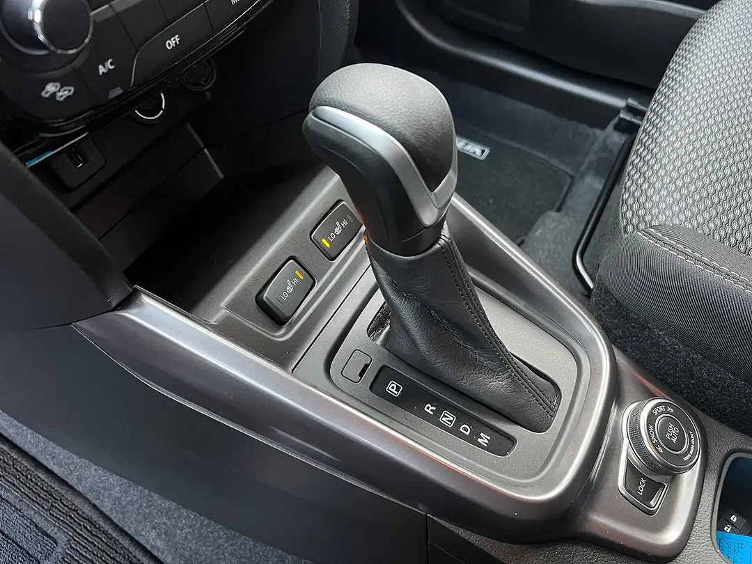 Suzuki Vitara - Thumbnail 14