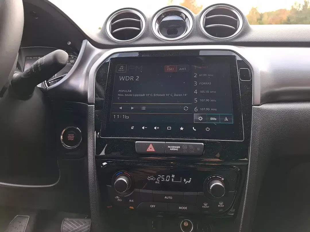 Suzuki Vitara - Thumbnail 15