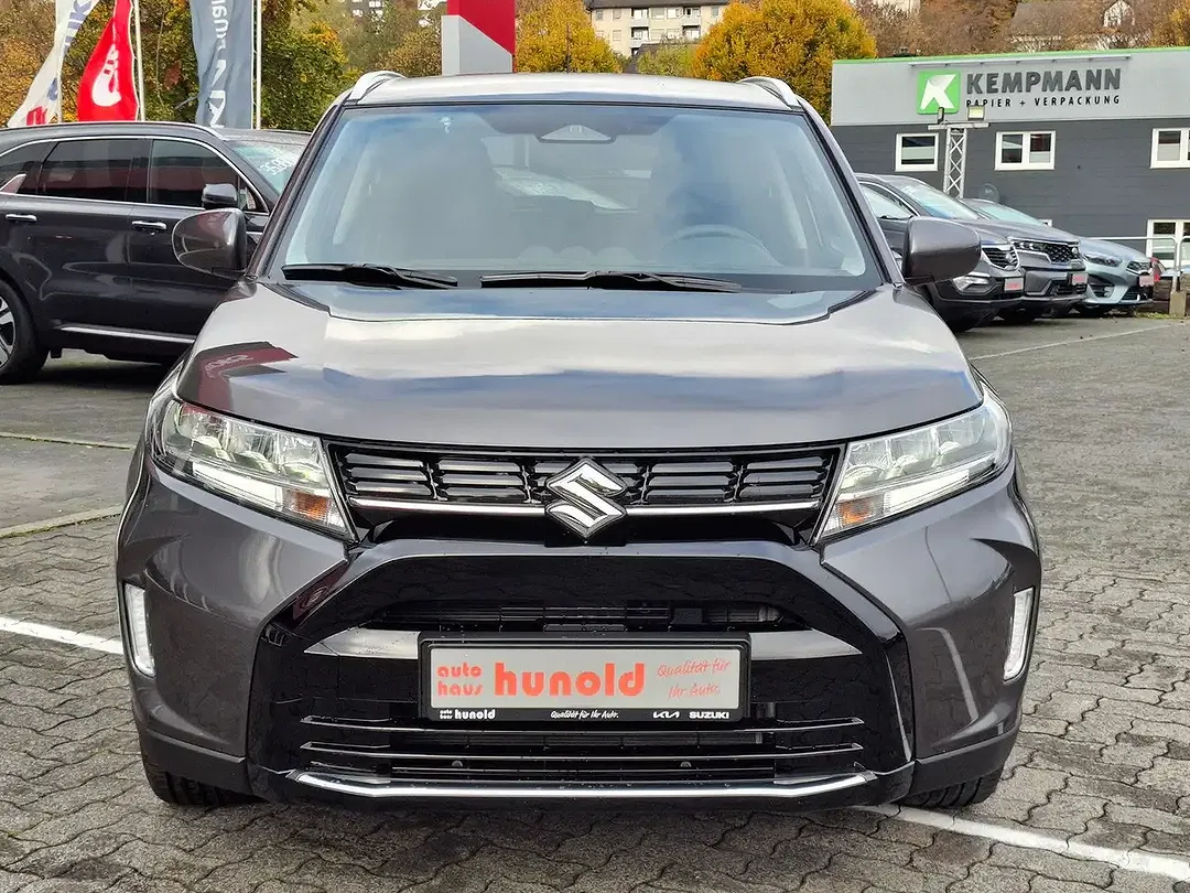 Suzuki Vitara - Thumbnail 3