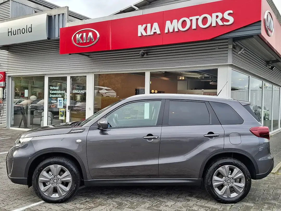 Suzuki Vitara - Thumbnail 4