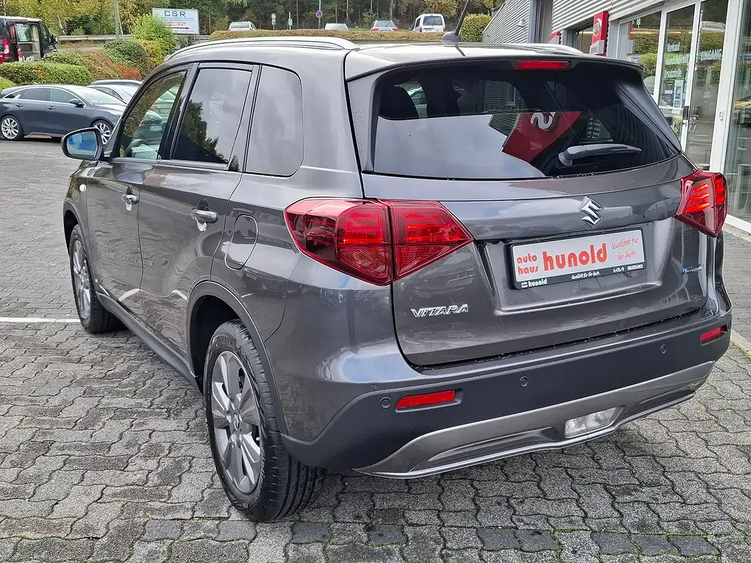 Suzuki Vitara - Thumbnail 5
