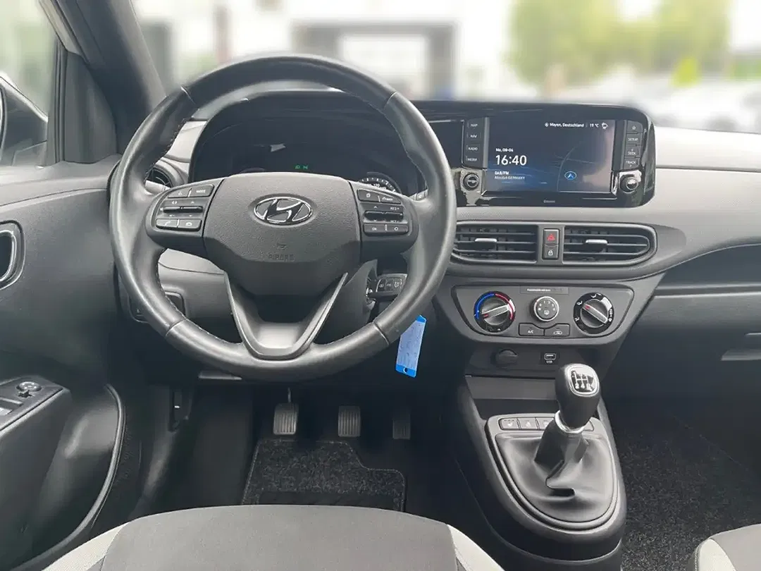 Hyundai i10 - Thumbnail 12