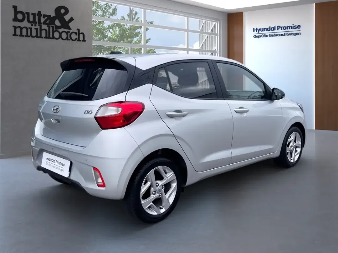 Hyundai i10 - Thumbnail 3