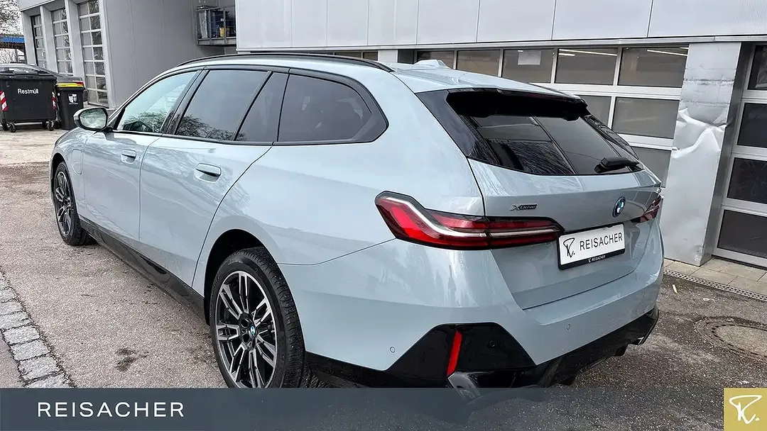BMW 530 - Thumbnail 2