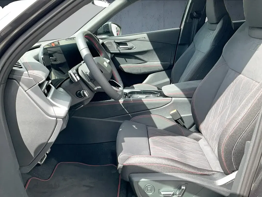 Audi Q3 - Thumbnail 10