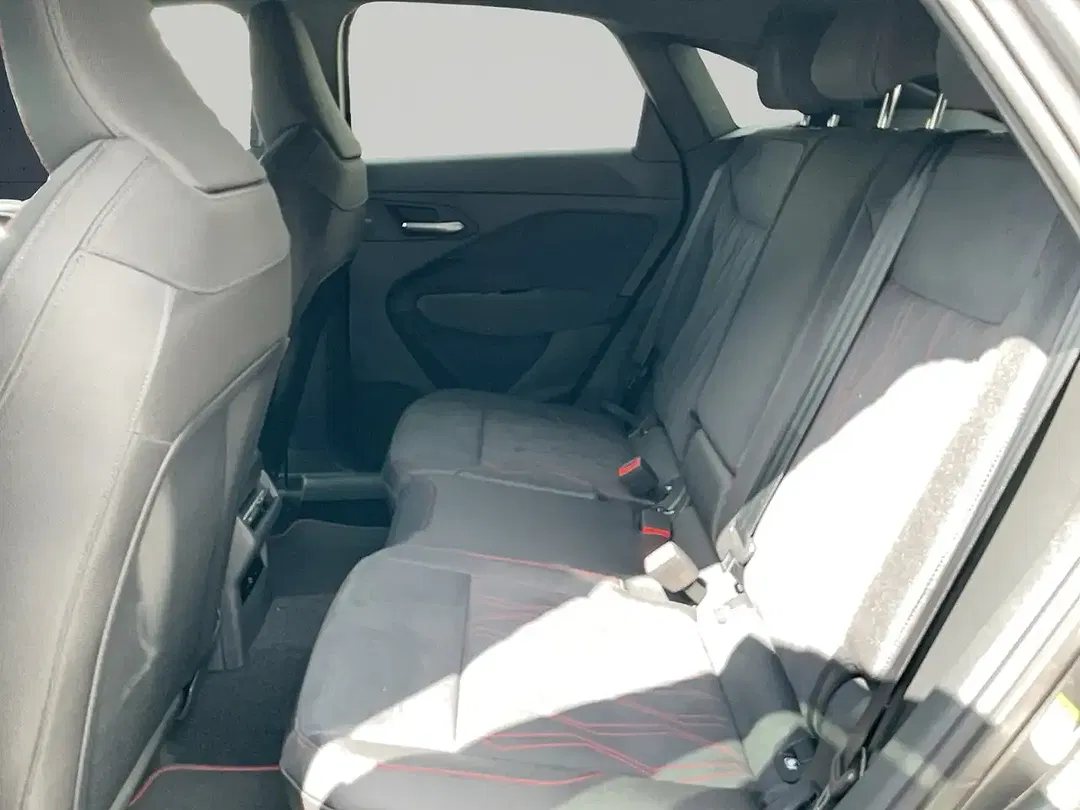 Audi Q3 - Thumbnail 13