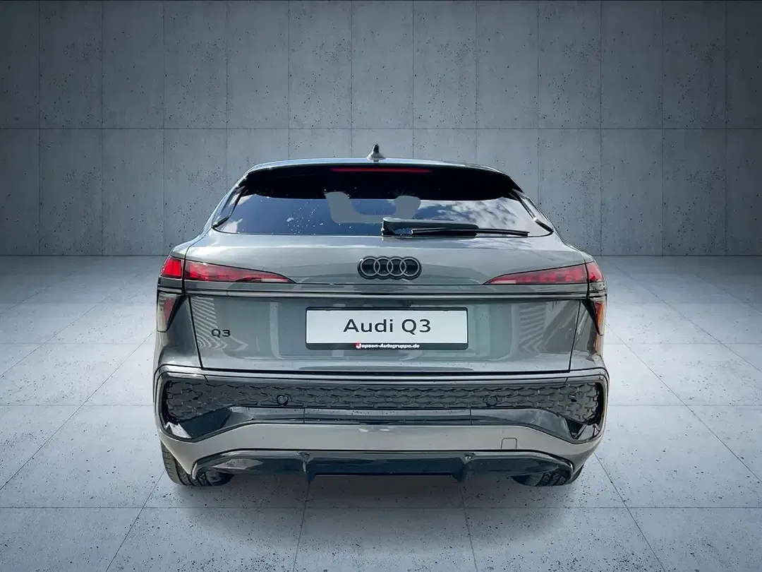 Audi Q3 - Thumbnail 5