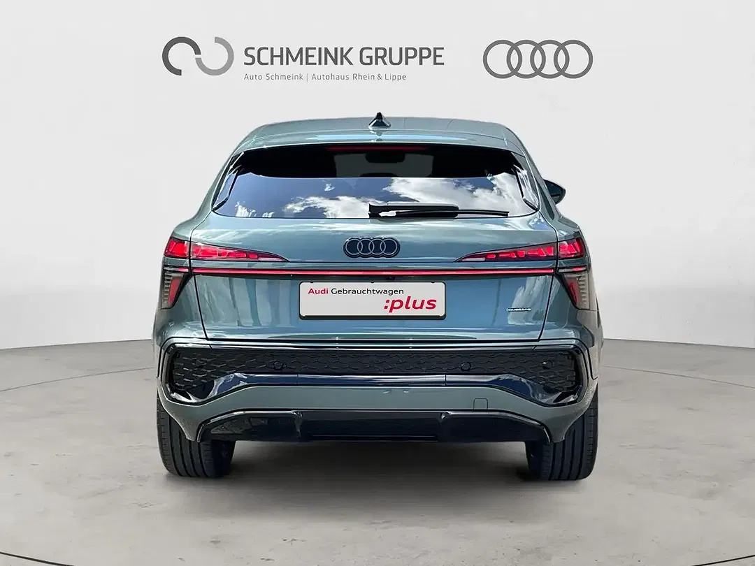 Audi Q3 - Thumbnail 4