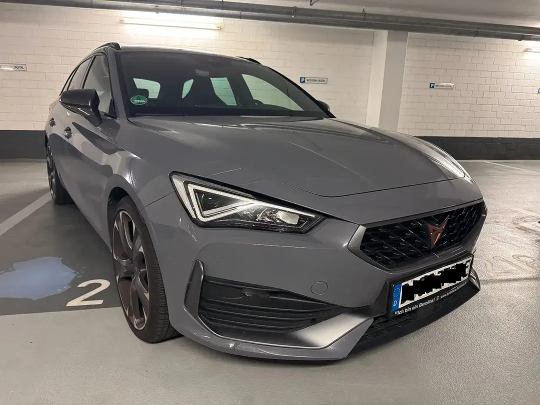 CUPRA Leon - Thumbnail 4