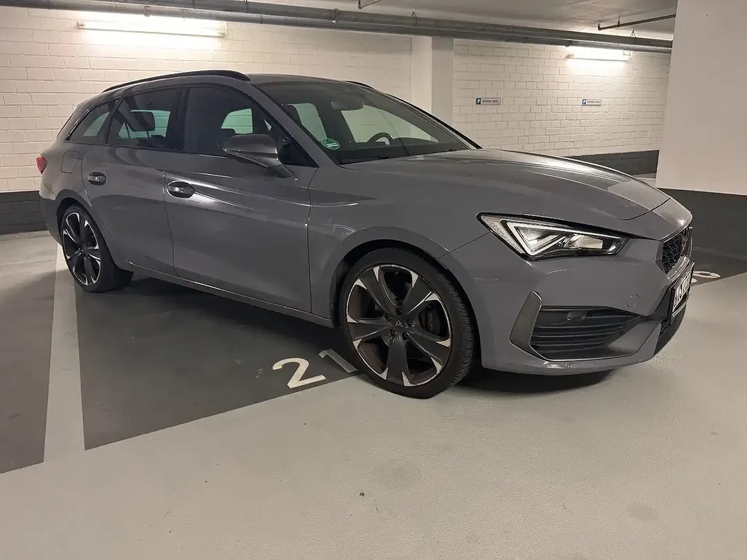 CUPRA Leon - Thumbnail 5