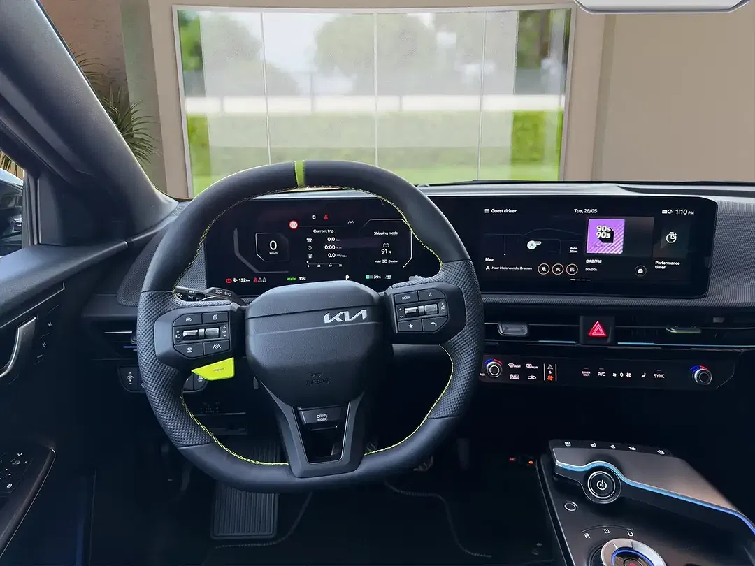 Kia EV6 - Thumbnail 9