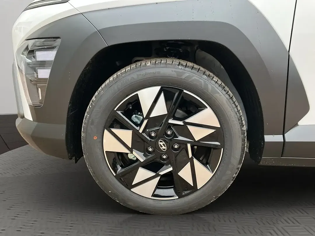 Hyundai KONA - Thumbnail 3