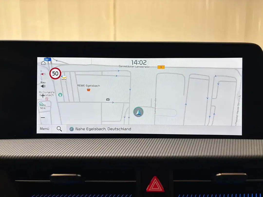 Kia EV6 - Thumbnail 11