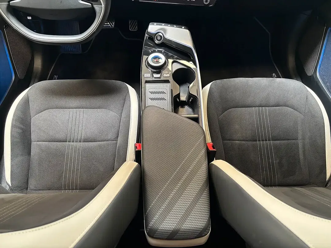 Kia EV6 - Thumbnail 13