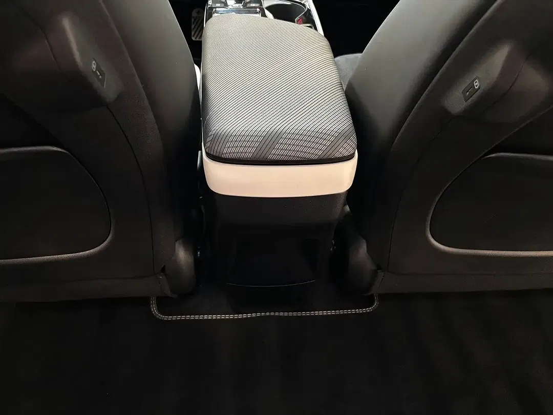 Kia EV6 - Thumbnail 14