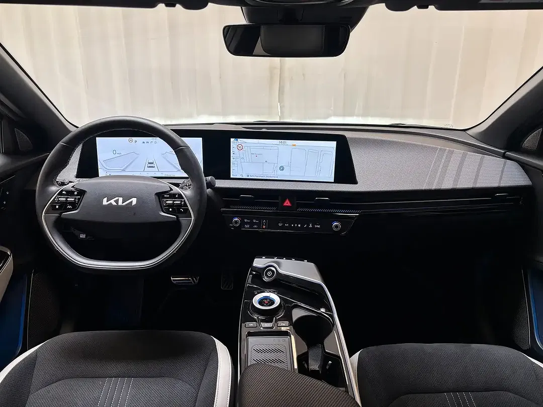 Kia EV6 - Thumbnail 9