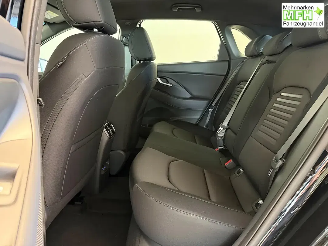 Hyundai i30 - Thumbnail 14