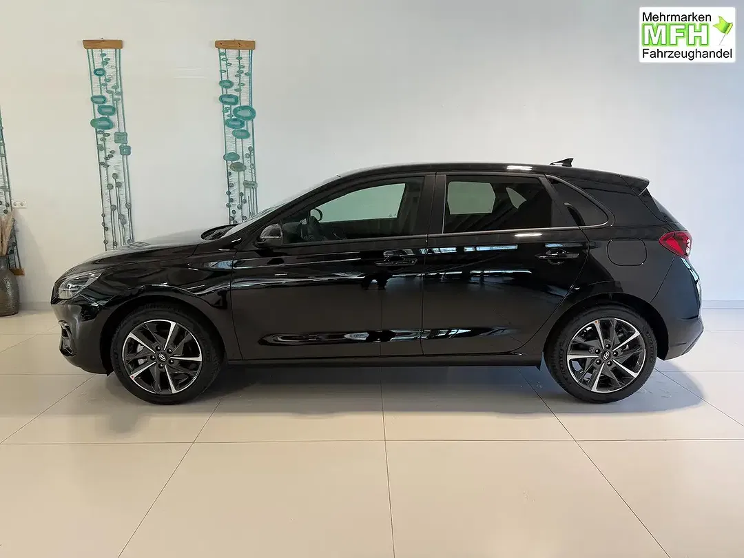 Hyundai i30 - Thumbnail 3