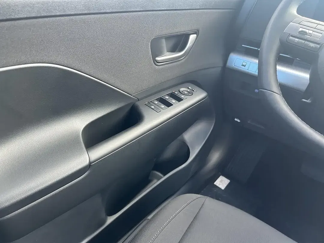 Hyundai KONA - Thumbnail 12